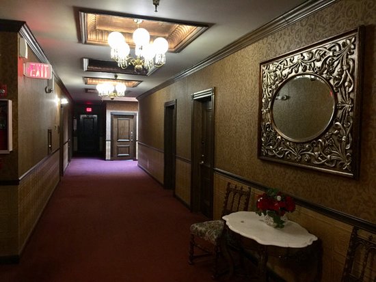 Hallway along Mizpah Hotel fifth floor