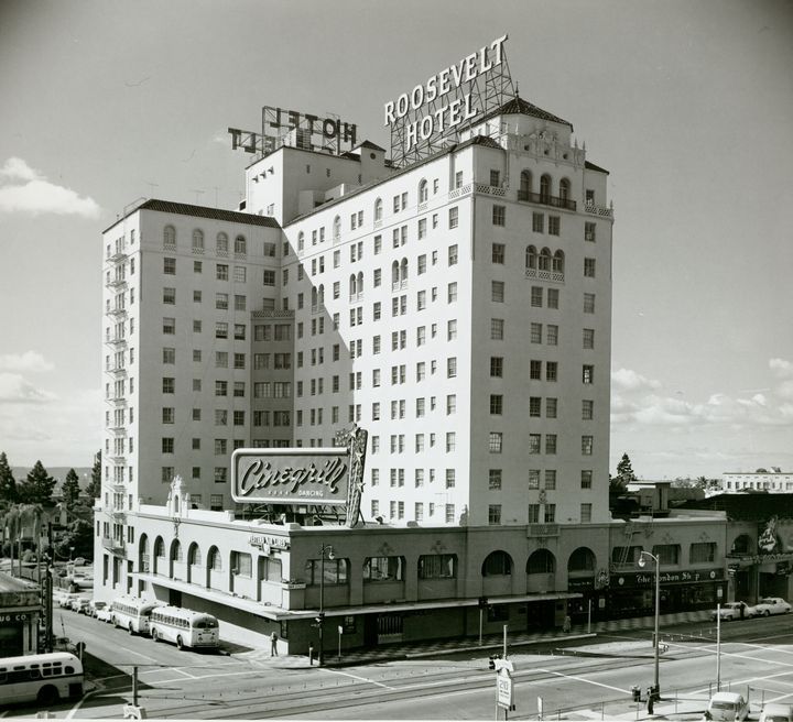 Roosevelt Hotel 1949 facade