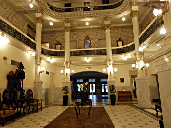 menger hotel original lobby