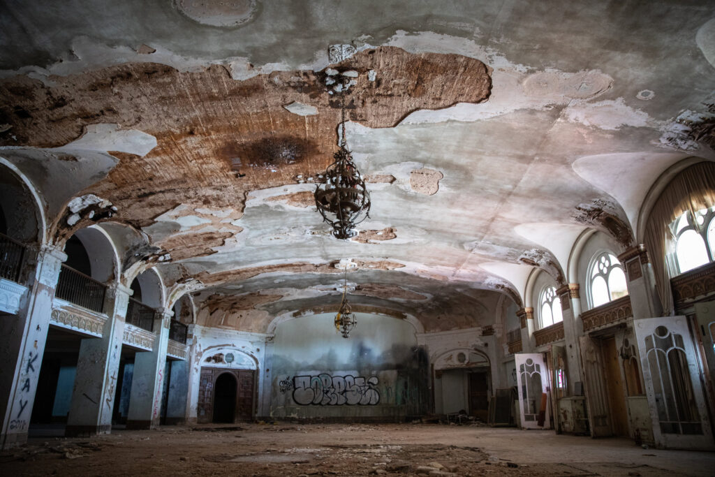 abandoned baker hotel interior