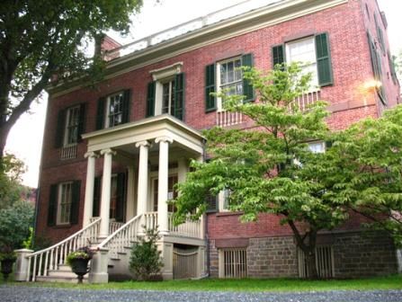 Ten Broeck Mansion facade