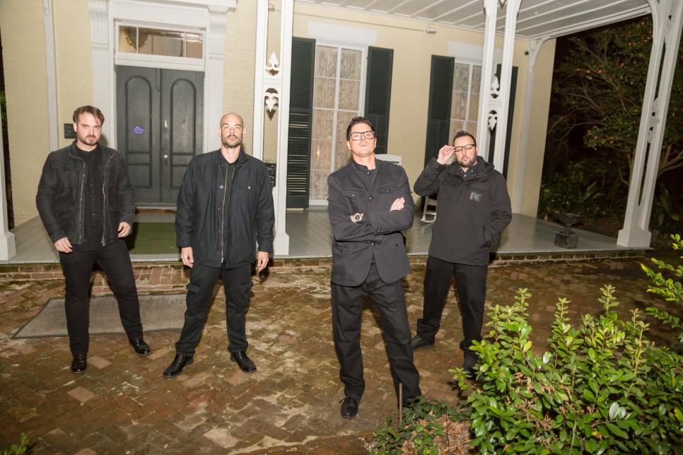 ghost adventures outside mcraven house